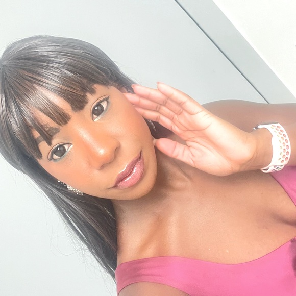 Meet your Posher, Tia monet - Picture 1 of 1